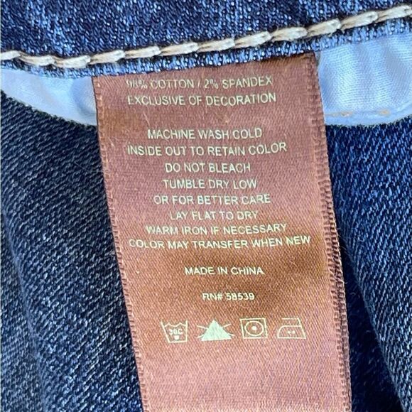 Joes Womens Jeans 26 Blue Boyfriend Slim Distressed Denim Made in USA EUC - Picture 3 of 8